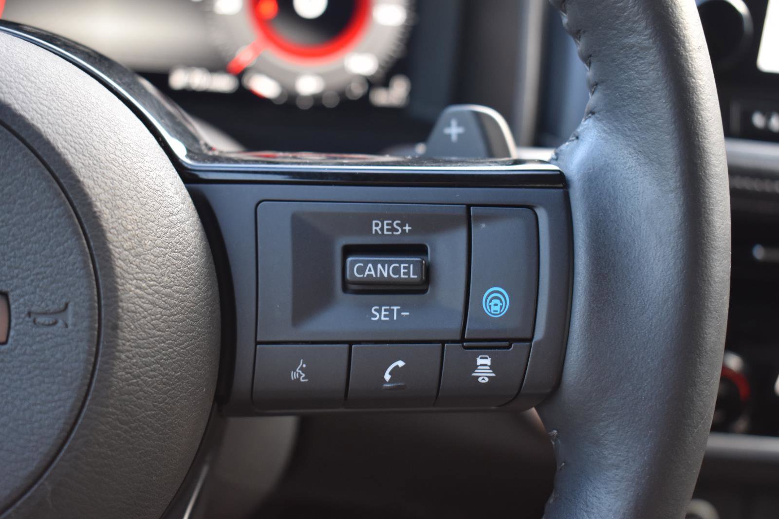Used 2023 Nissan Rogue Platinum w/ Platinum Premium Package AWD/4WD image 37