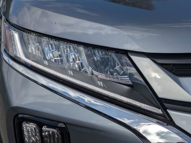 Used 2025 Mitsubishi Outlander Sport ES AWD/4WD image 10
