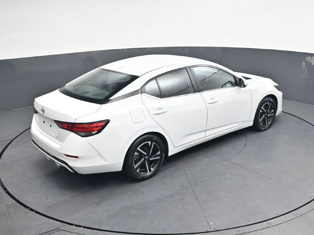 Used 2025 Nissan Sentra SV FWD image 25