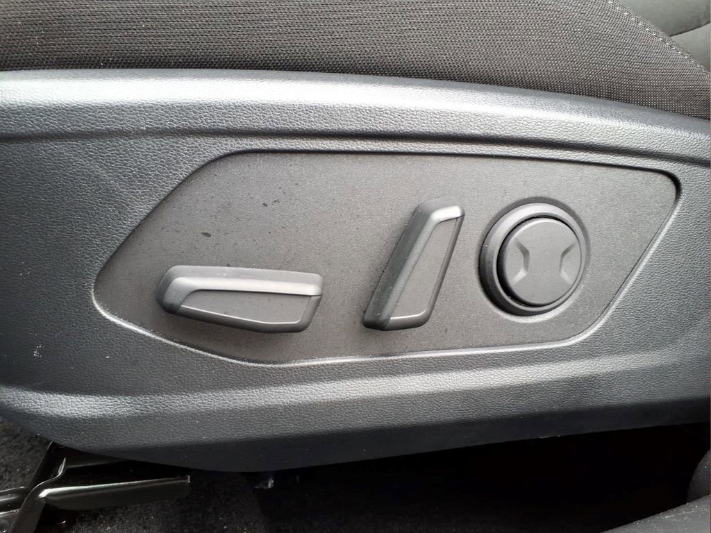Used 2026 Hyundai Tucson SEL FWD image 16