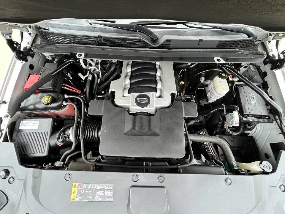 Used 2020 Cadillac Escalade Premium Luxury image 43