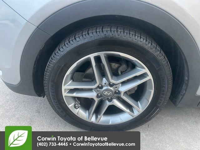 Used 2017 Hyundai Santa Fe Limited image 12