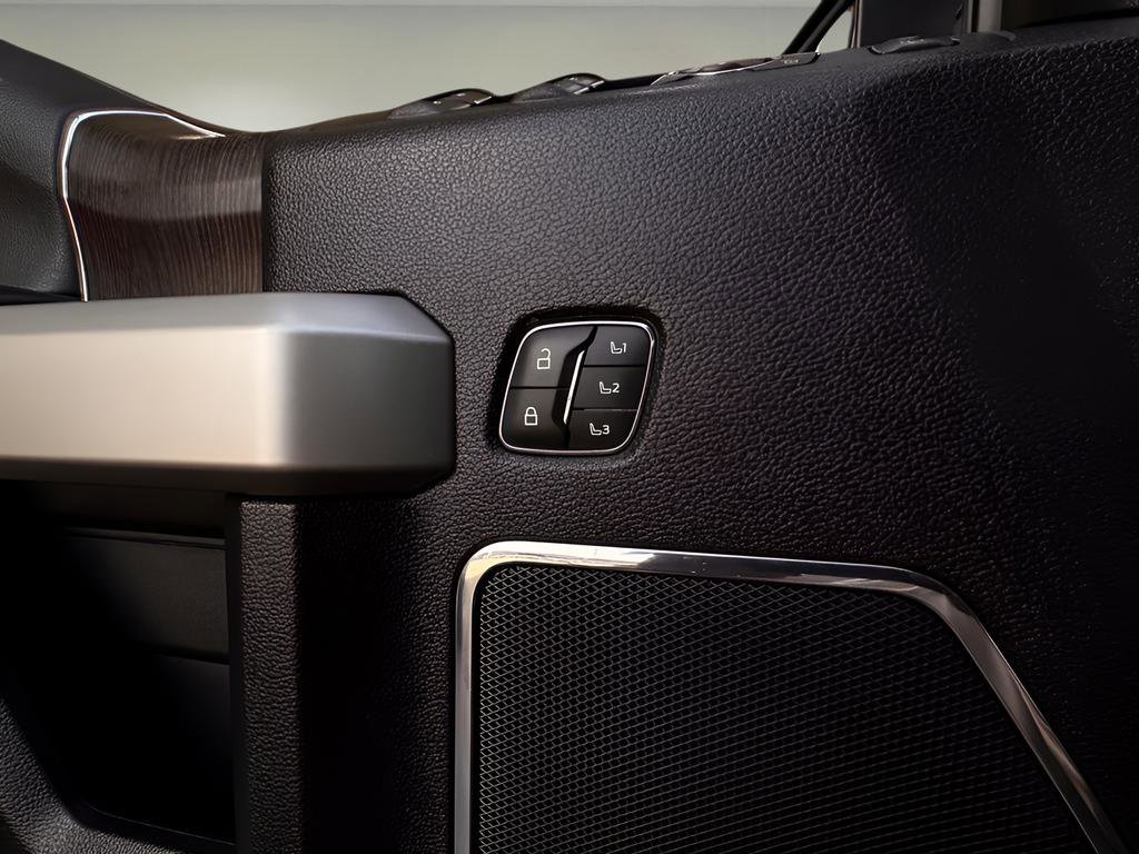 Used 2021 Ford F250 Lariat w/ Lariat Value Package image 23