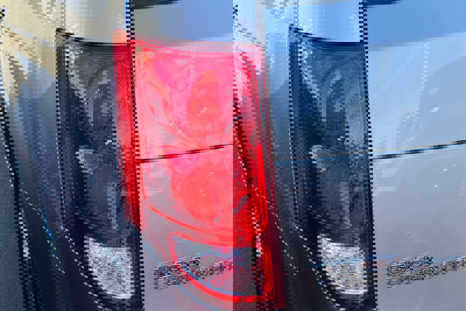 Used 2019 Dodge Grand Caravan SXT image 20