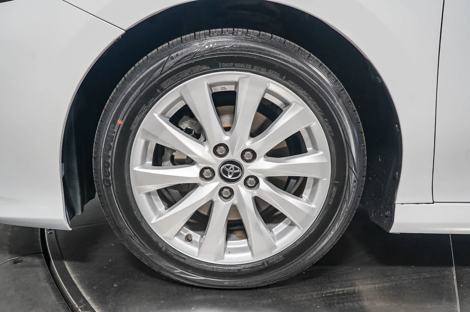 Certified 2020 Toyota Camry LE FWD image 9