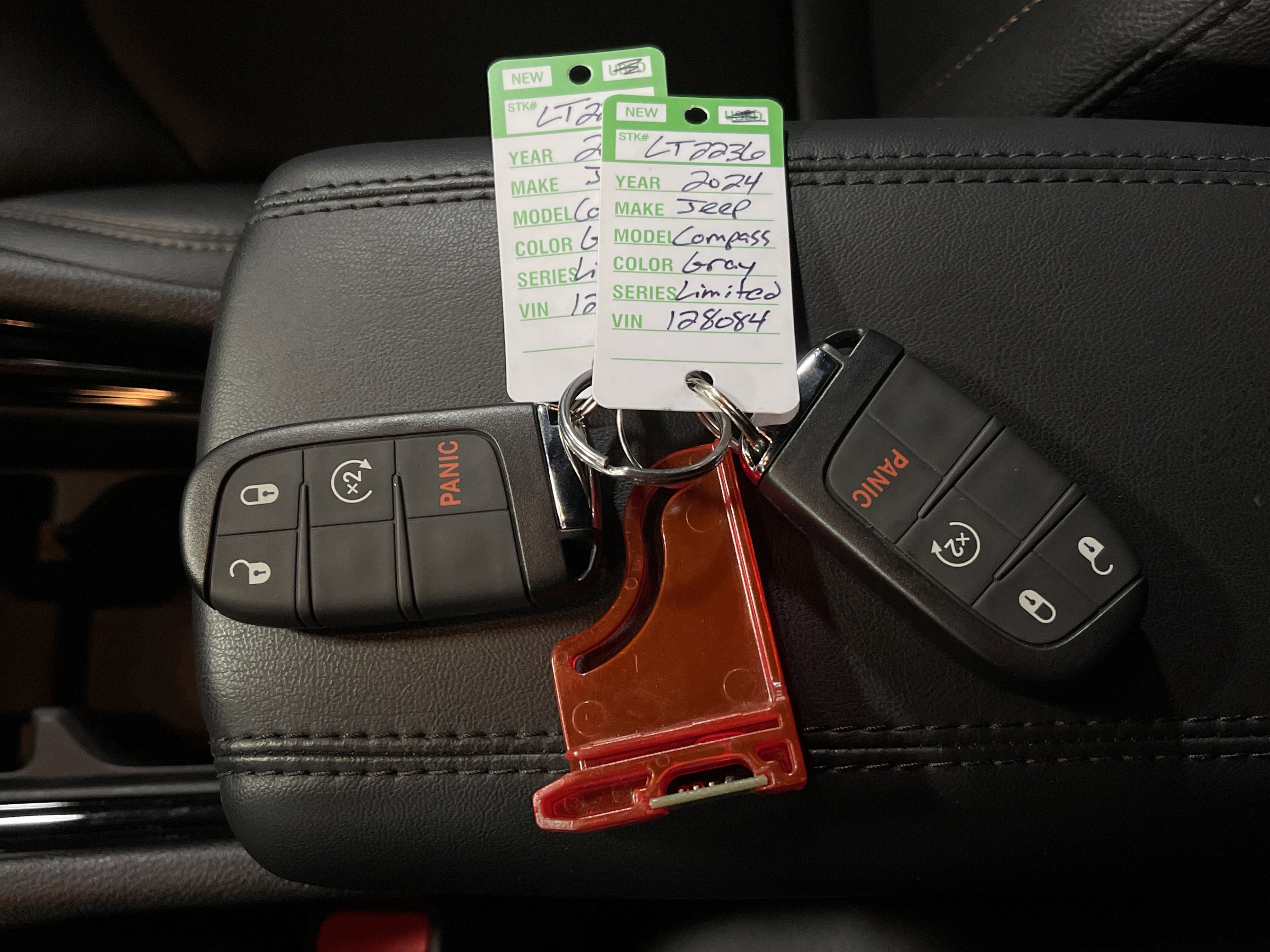 Used 2024 Jeep Compass Limited image 26