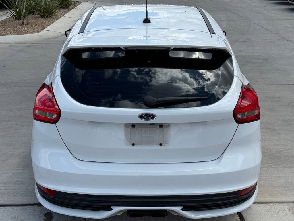 Used 2017 Ford Focus ST FWD image 5
