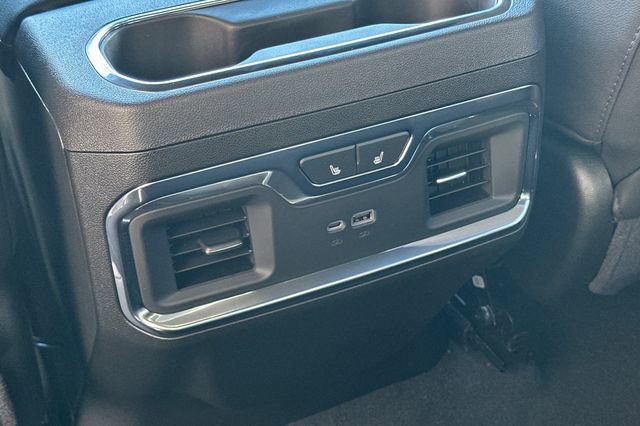 New 2026 Chevrolet Silverado 1500 High Country w/ Technology Package AWD/4WD image 17