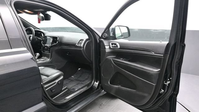Used 2019 Jeep Grand Cherokee Limited AWD/4WD image 13