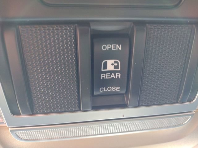 Used 2019 RAM 1500 Laramie image 48