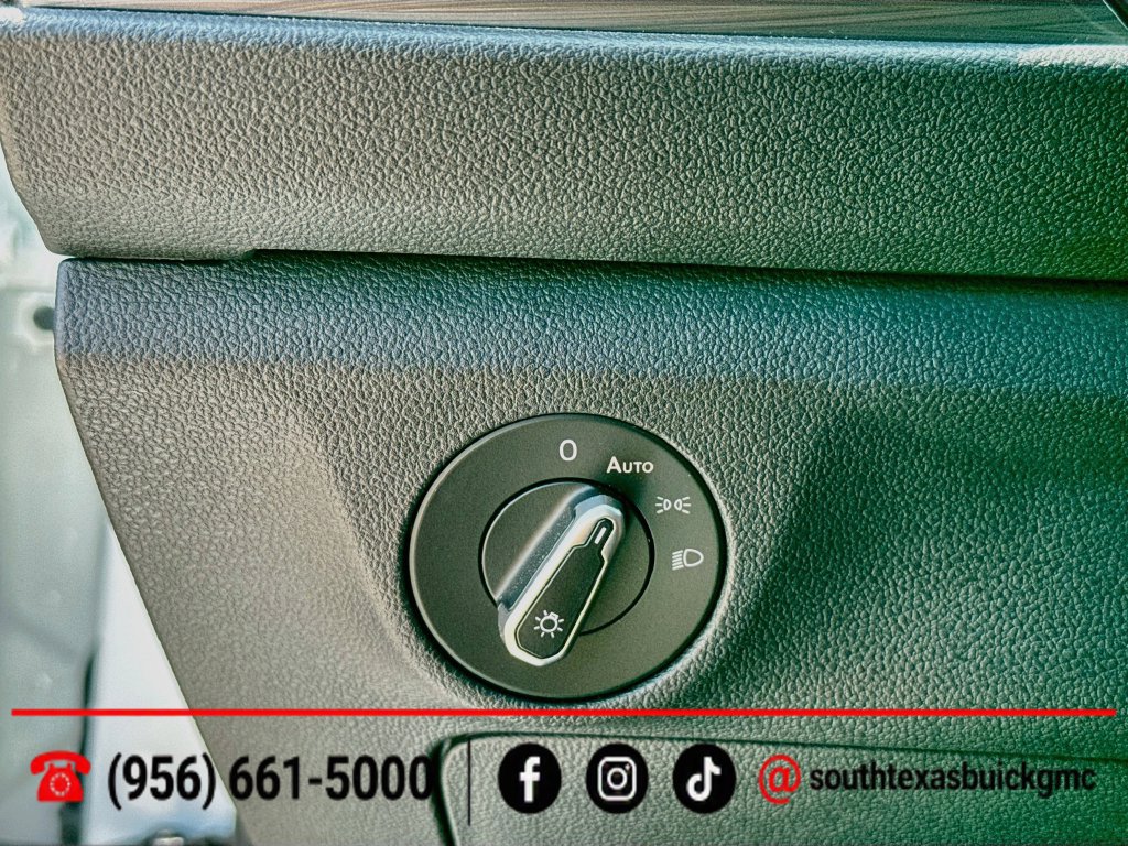 Used 2024 Volkswagen Jetta SEL FWD image 22