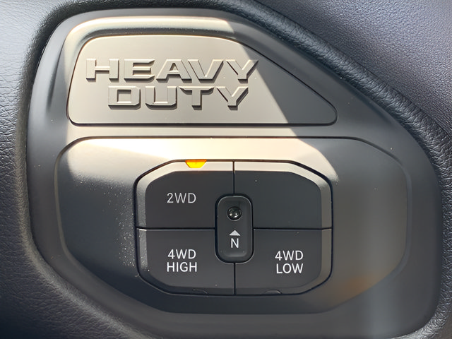 New 2025 RAM 2500 Big Horn AWD/4WD image 32