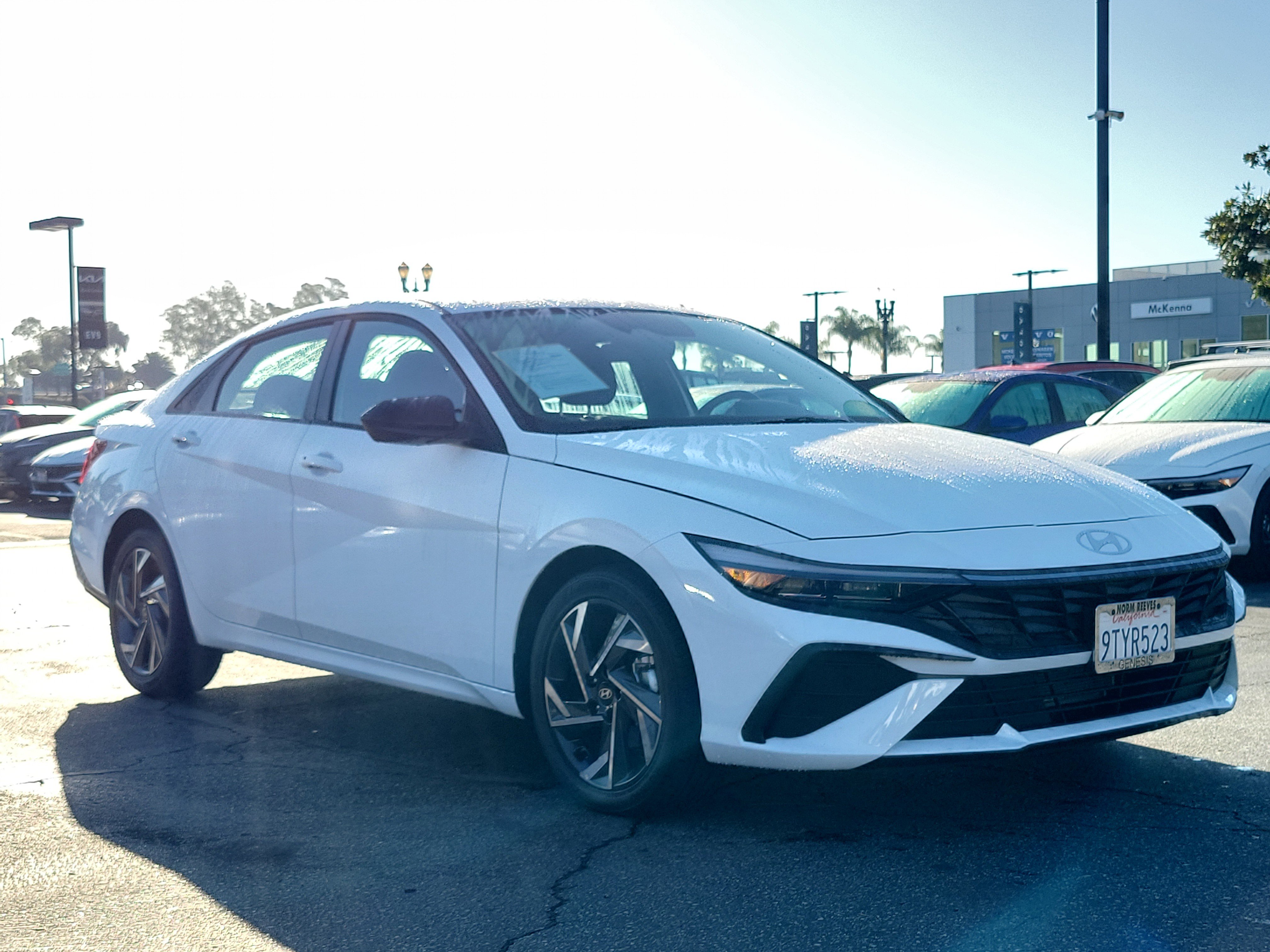 Certified 2025 Hyundai Elantra Sport image 25