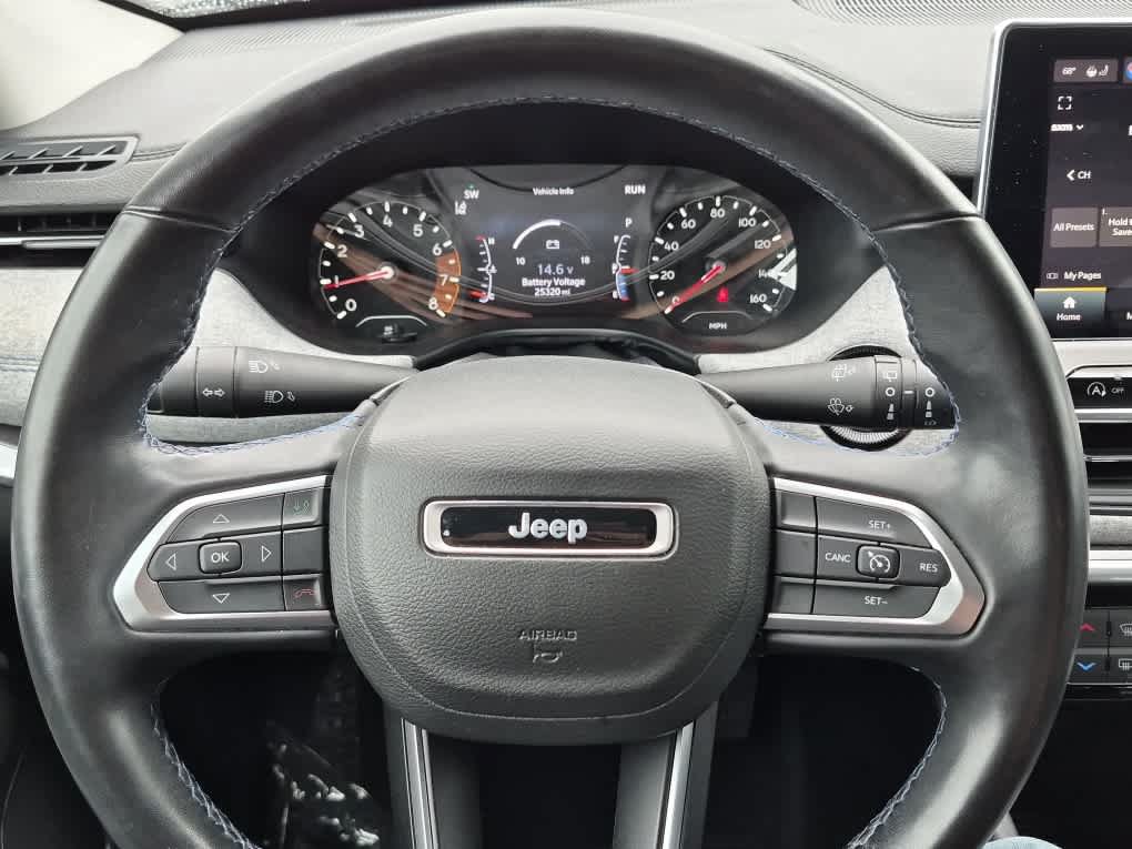 Used 2022 Jeep Compass Latitude w/ Convenience Group AWD/4WD image 15