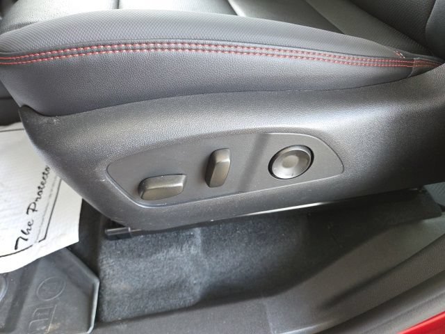 Used 2026 Chevrolet Traverse RS AWD/4WD image 46