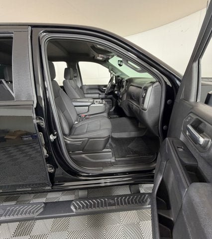 Used 2023 Chevrolet Silverado 2500 Custom w/ Custom Value Package AWD/4WD image 6