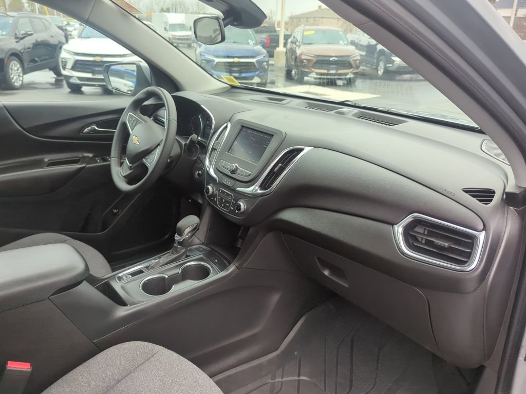 Certified 2024 Chevrolet Equinox LT w/ LPO, Floor Liner Package image 18
