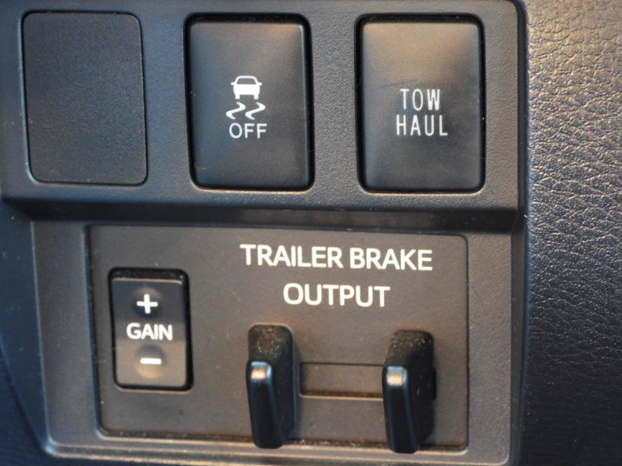 Used 2018 Toyota Tundra CrewMax SR5 w/ TRD Sport Package RWD image 78