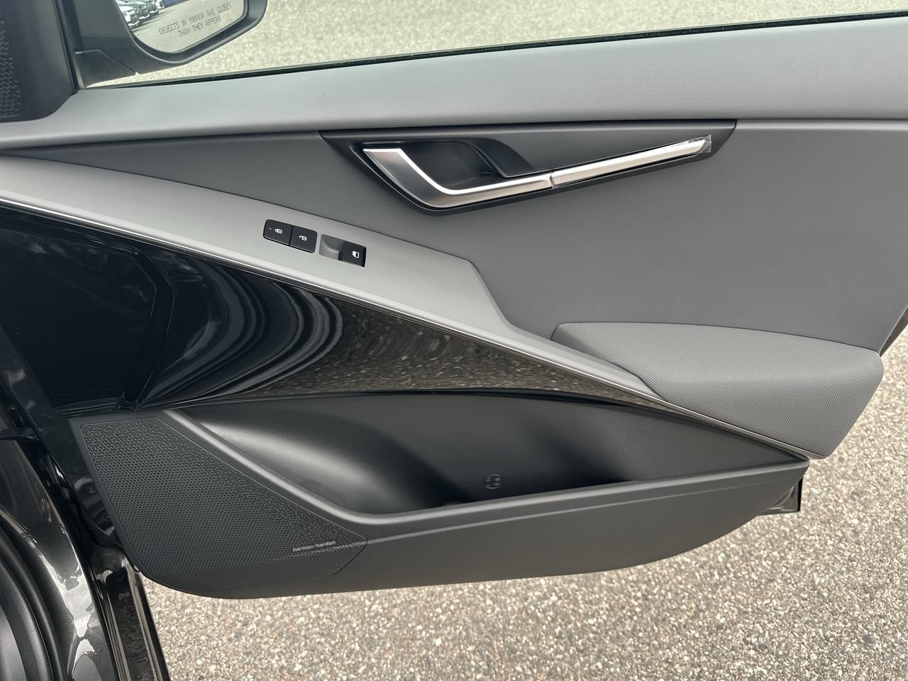 New 2026 Kia Niro EX FWD image 11