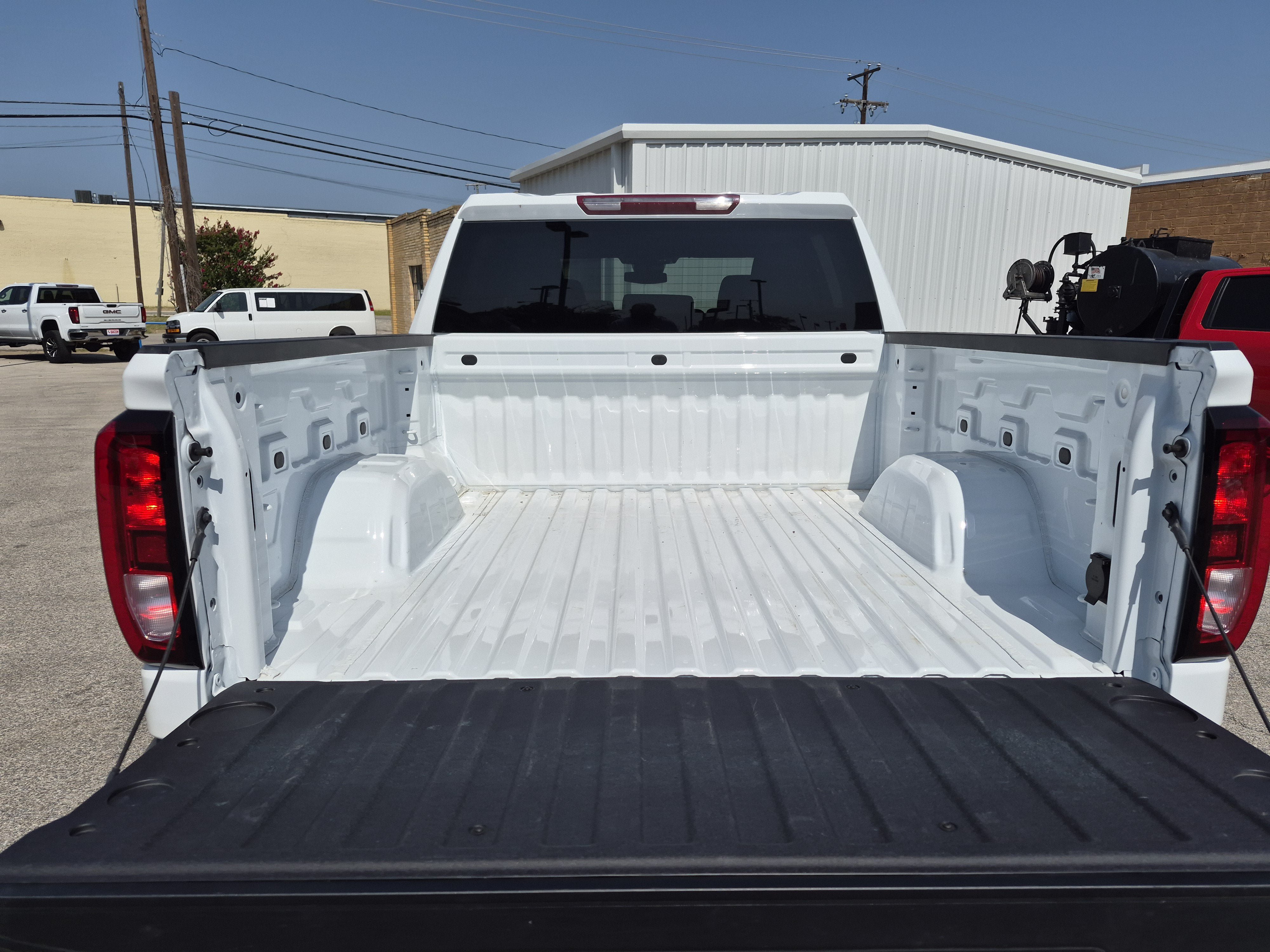 Used 2026 GMC Sierra 1500 Elevation AWD/4WD image 10