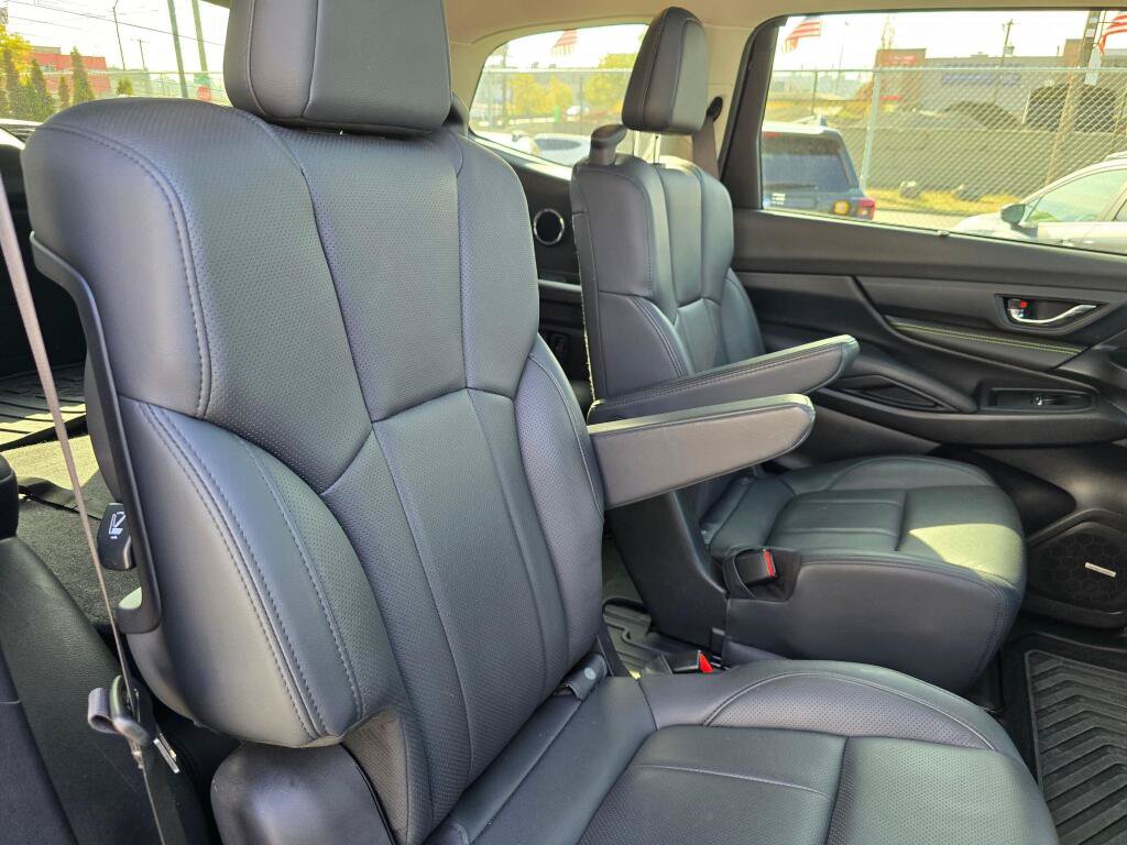 Used 2025 Subaru Ascent Bronze Edition w/ Onyx Package AWD/4WD image 14