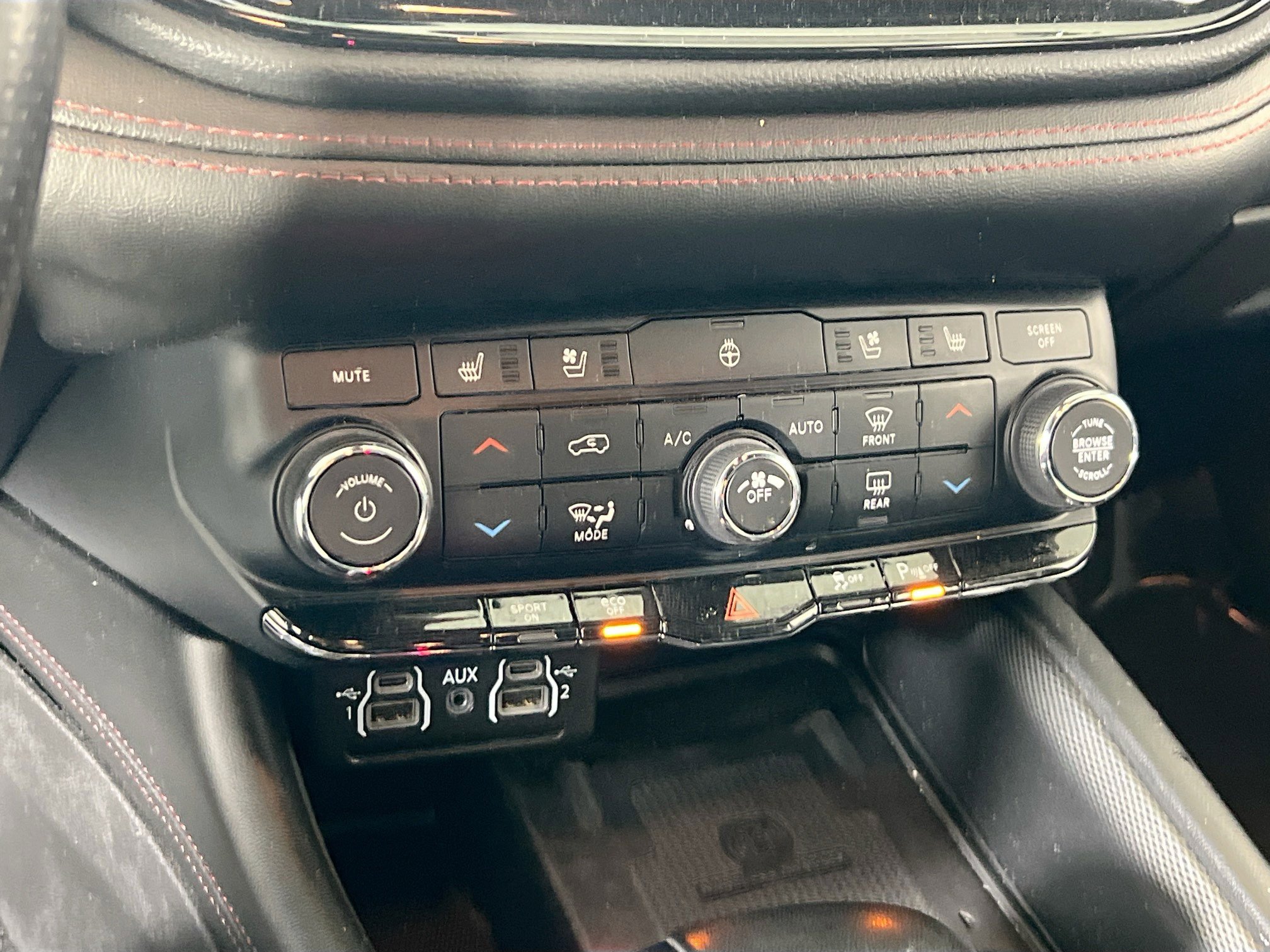 Used 2021 Dodge Durango R/T w/ Blacktop Package image 16