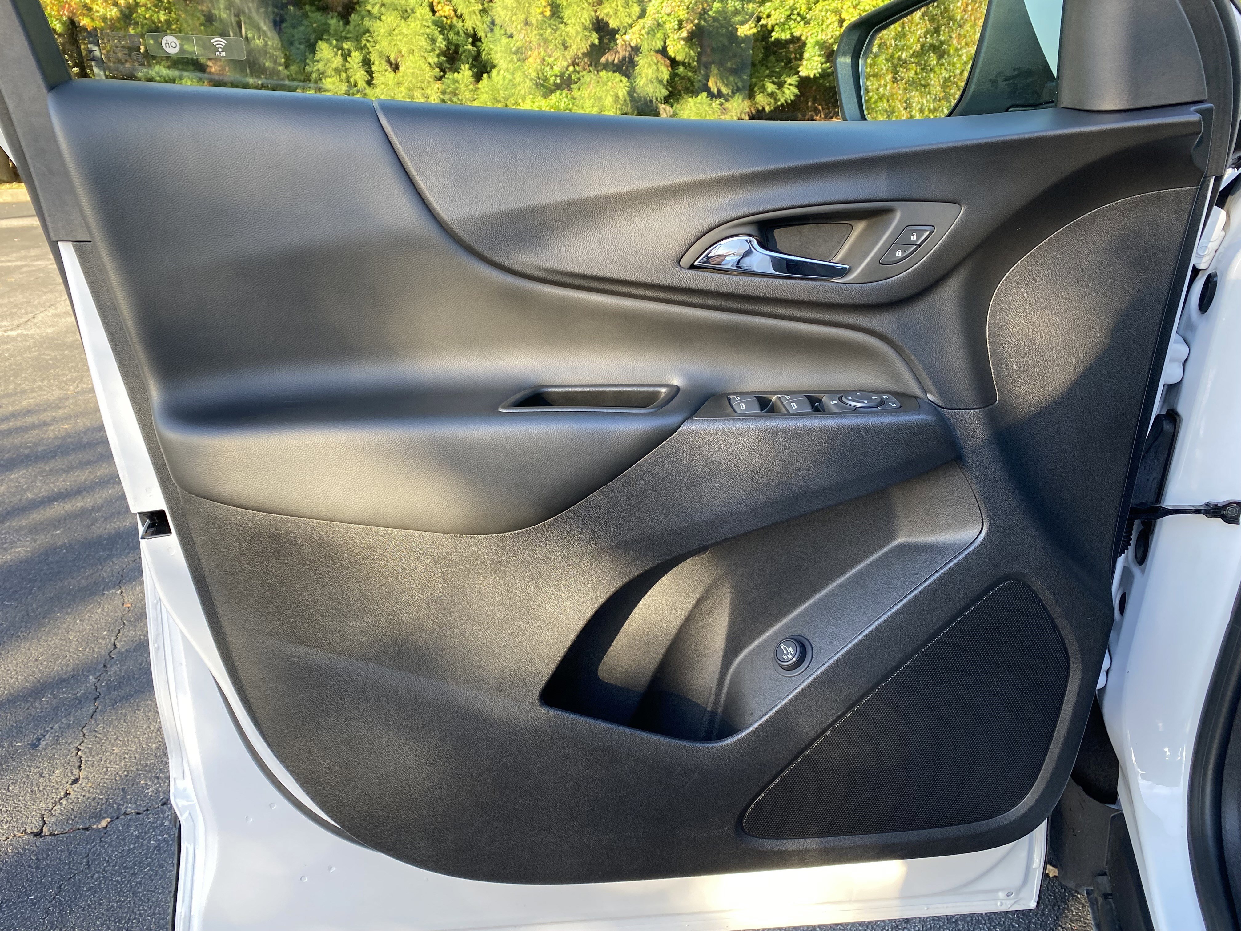 Used 2024 Chevrolet Equinox LT image 15