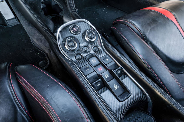 Used 2018 McLaren 570S Spider RWD image 32