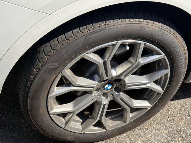 Used 2020 BMW X7 xDrive40i w/ Executive Package AWD/4WD image 11