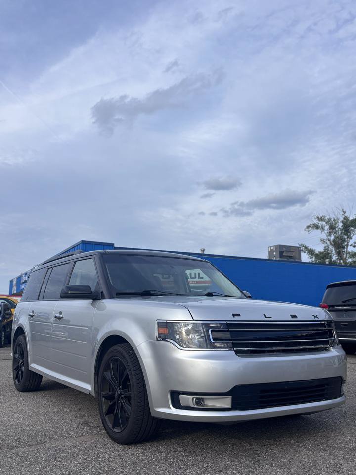 Used 2018 Ford Flex SEL w/ Equipment Group 202A AWD/4WD image 2