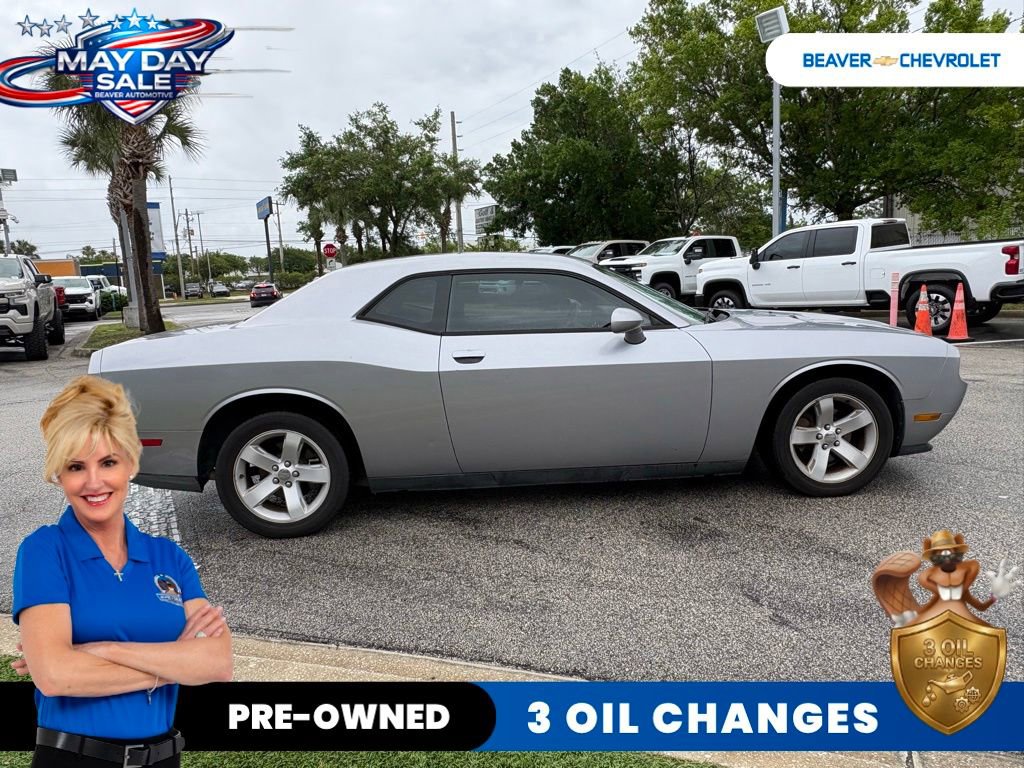 Used 2013 Dodge Challenger SXT RWD image 7