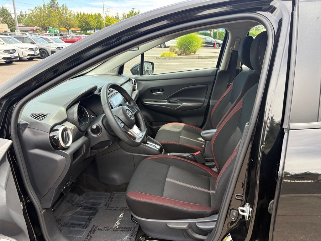 Used 2024 Nissan Versa SR FWD image 13