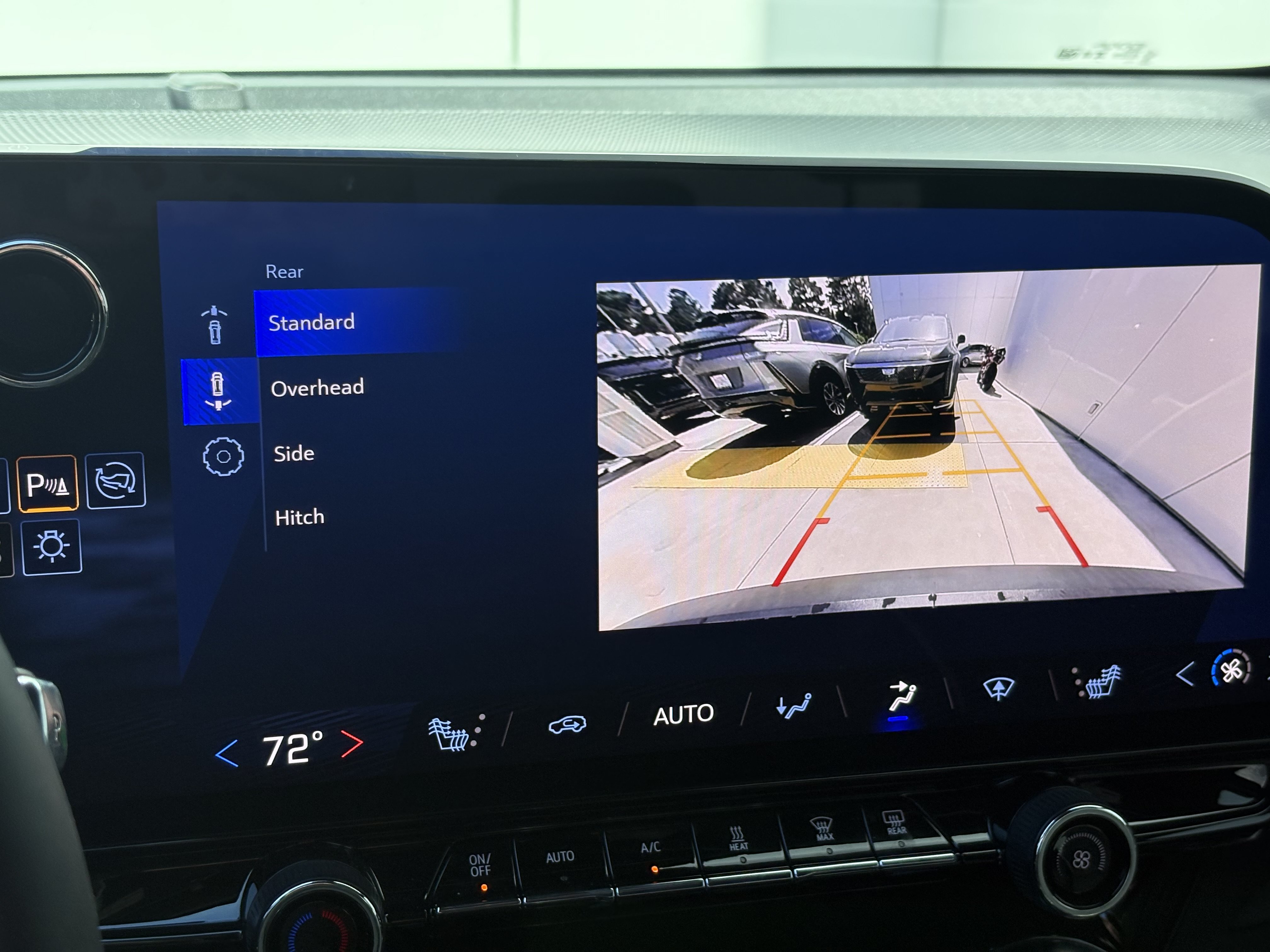 Used 2024 Chevrolet Blazer EV LT AWD/4WD image 23