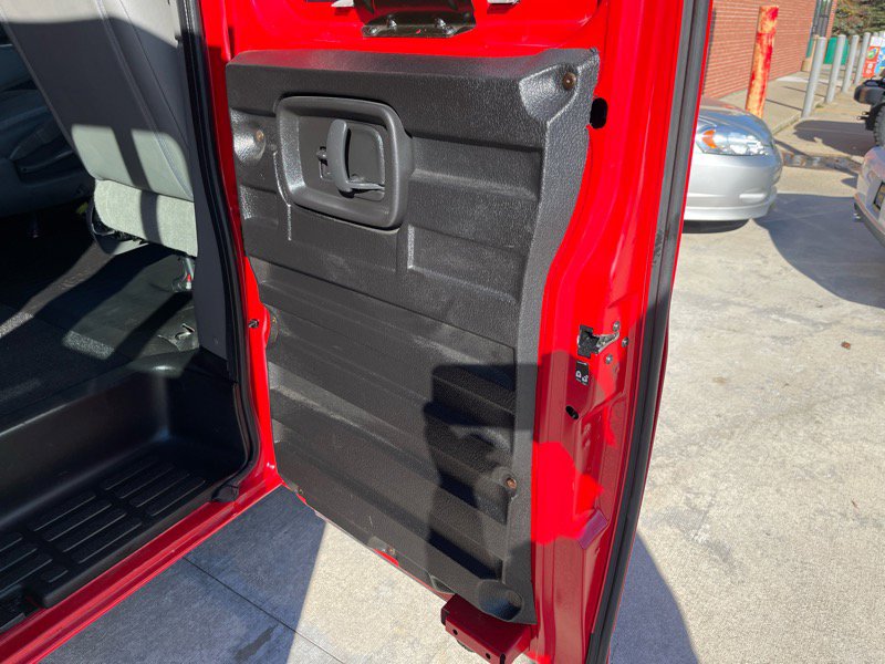 Used 2019 GMC Savana 2500 w/ Enhanced Convenience Package image 42