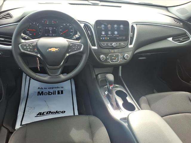 Used 2024 Chevrolet Malibu RS w/ LPO, Floor Liner Package image 10