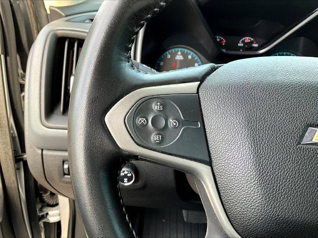 Used 2015 Chevrolet Colorado Z71 AWD/4WD image 14
