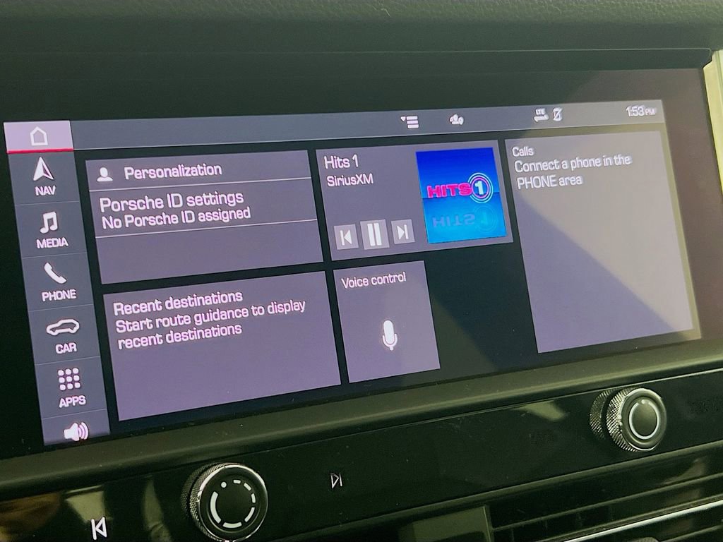 Certified 2023 Porsche Macan S image 15