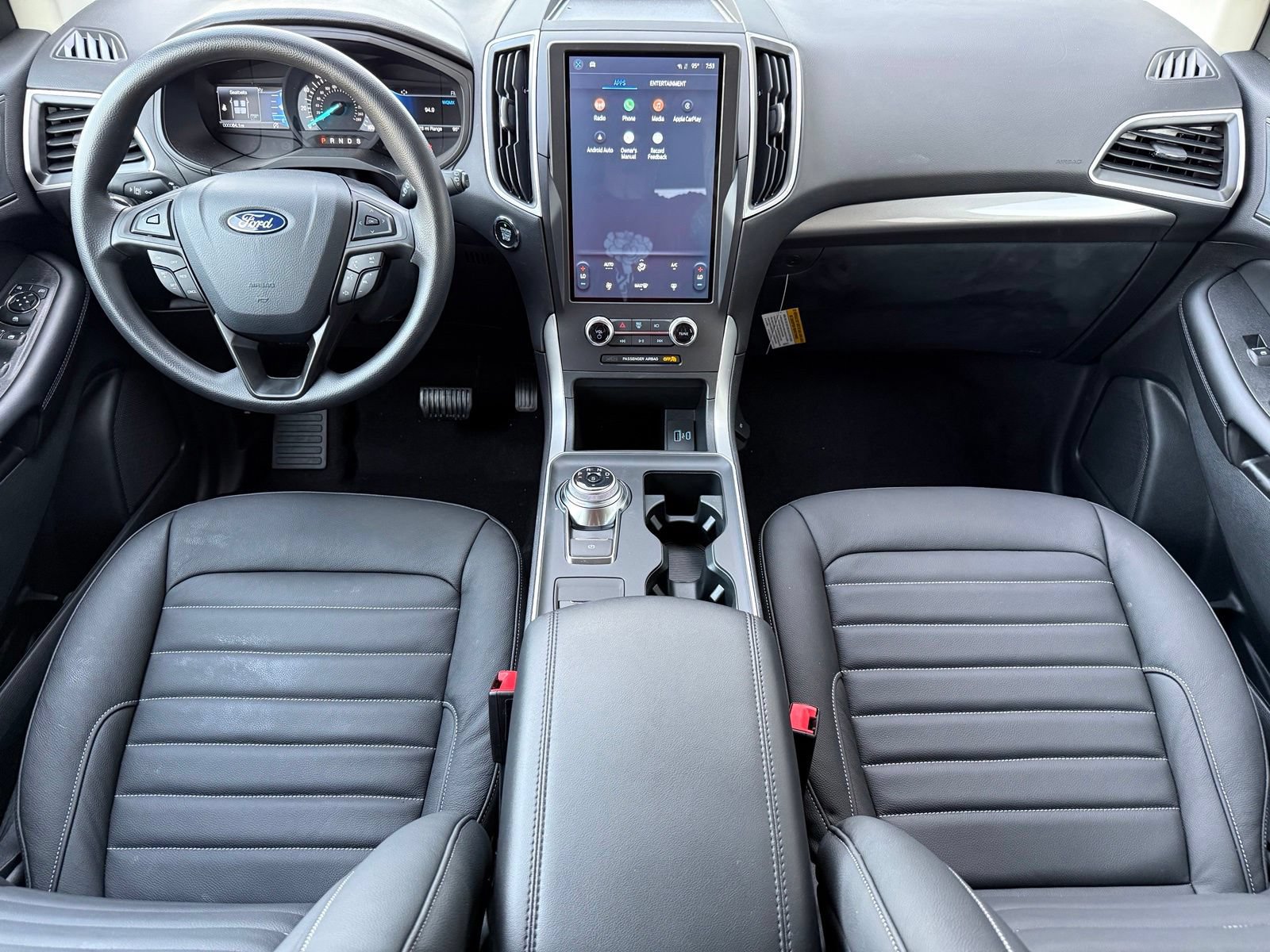 Used 2024 Ford Edge SE AWD/4WD image 2