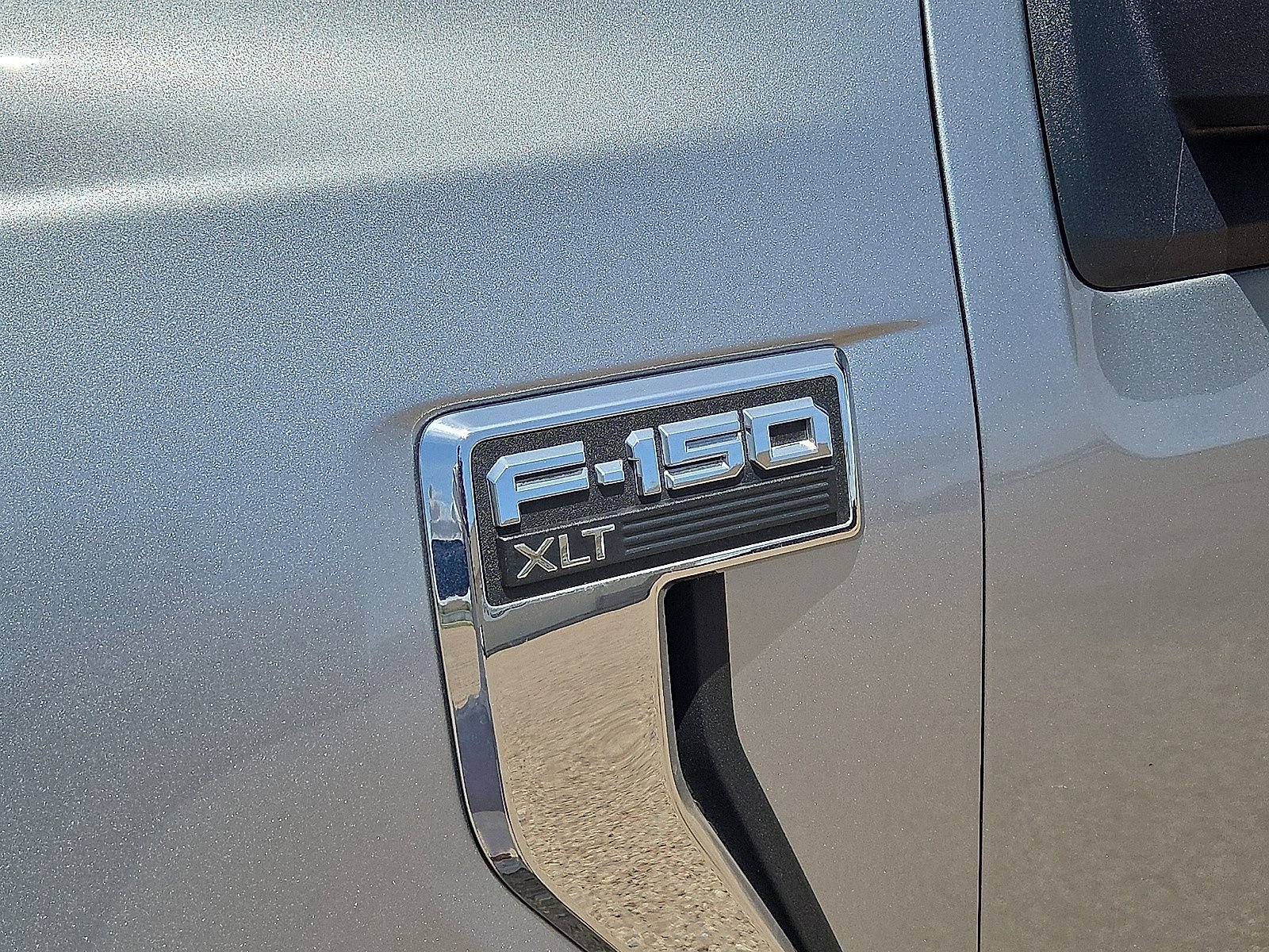 Used 2025 Ford F150 XLT w/ Equipment Group 301A Standard AWD/4WD image 11