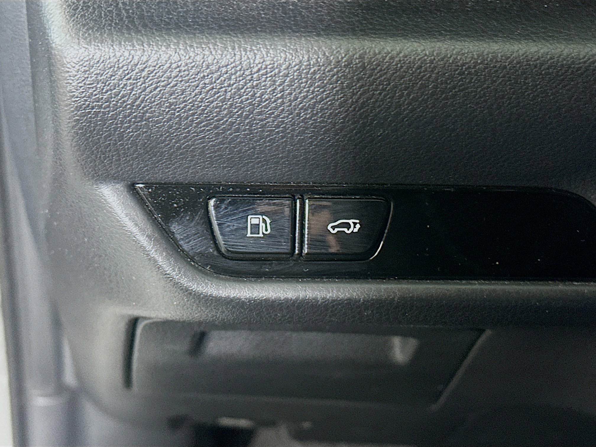 Used 2025 Lexus NX 250 FWD w/ Cold Area Package image 17