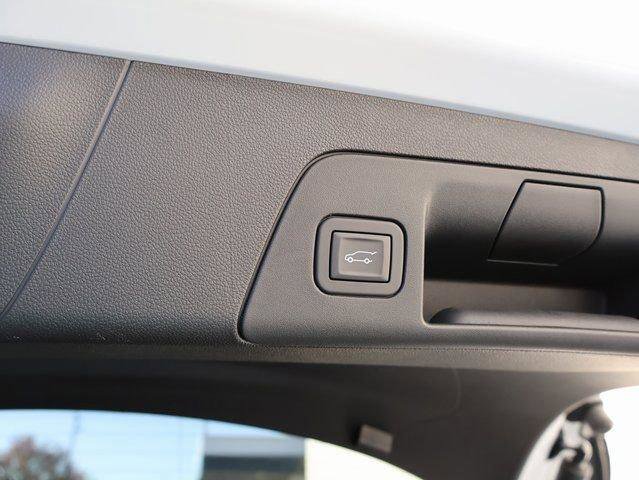 New 2025 Buick Envision Sport Touring image 17