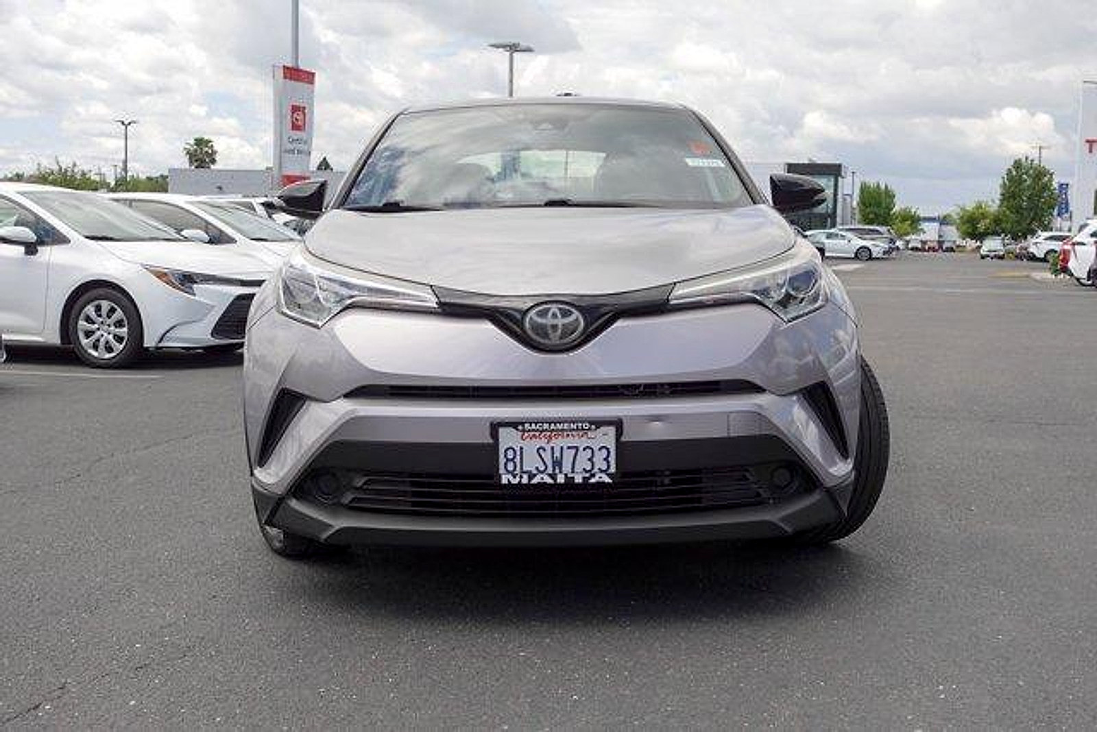 Certified 2019 Toyota C-HR XLE FWD image 3