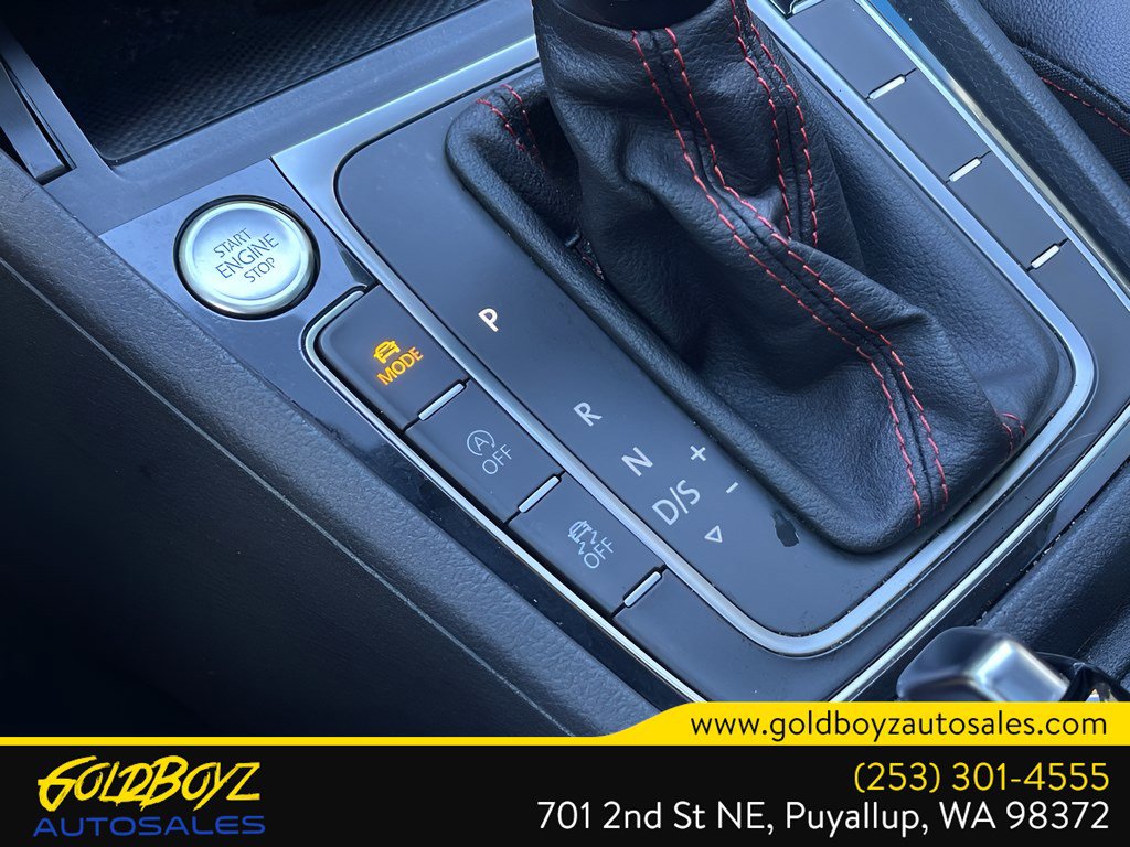 Used 2021 Volkswagen GTI SE image 26