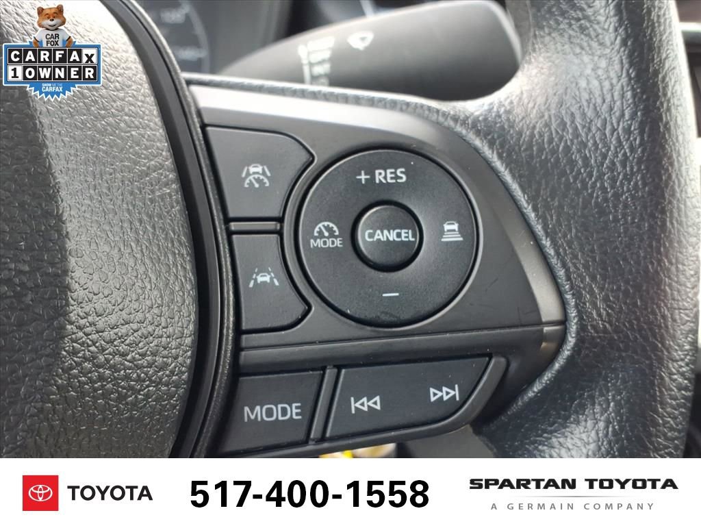 Used 2025 Toyota Corolla LE image 22