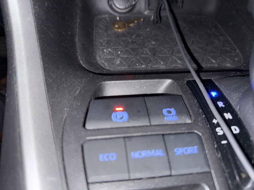 Used 2020 Toyota RAV4 XLE Premium image 22