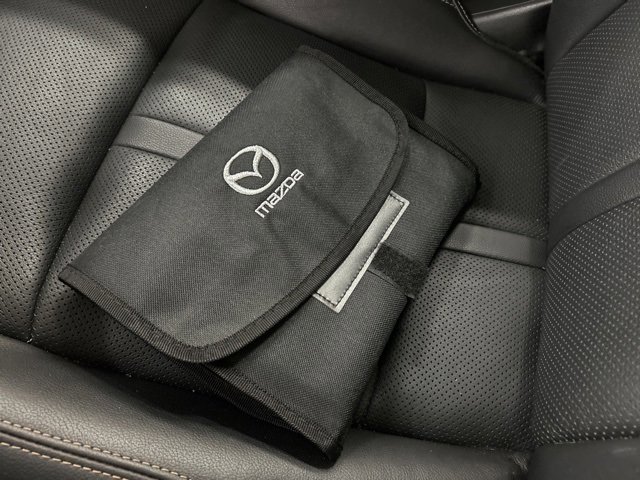 Used 2025 MAZDA CX-90 3.3 Turbo w/ Preferred Package image 33