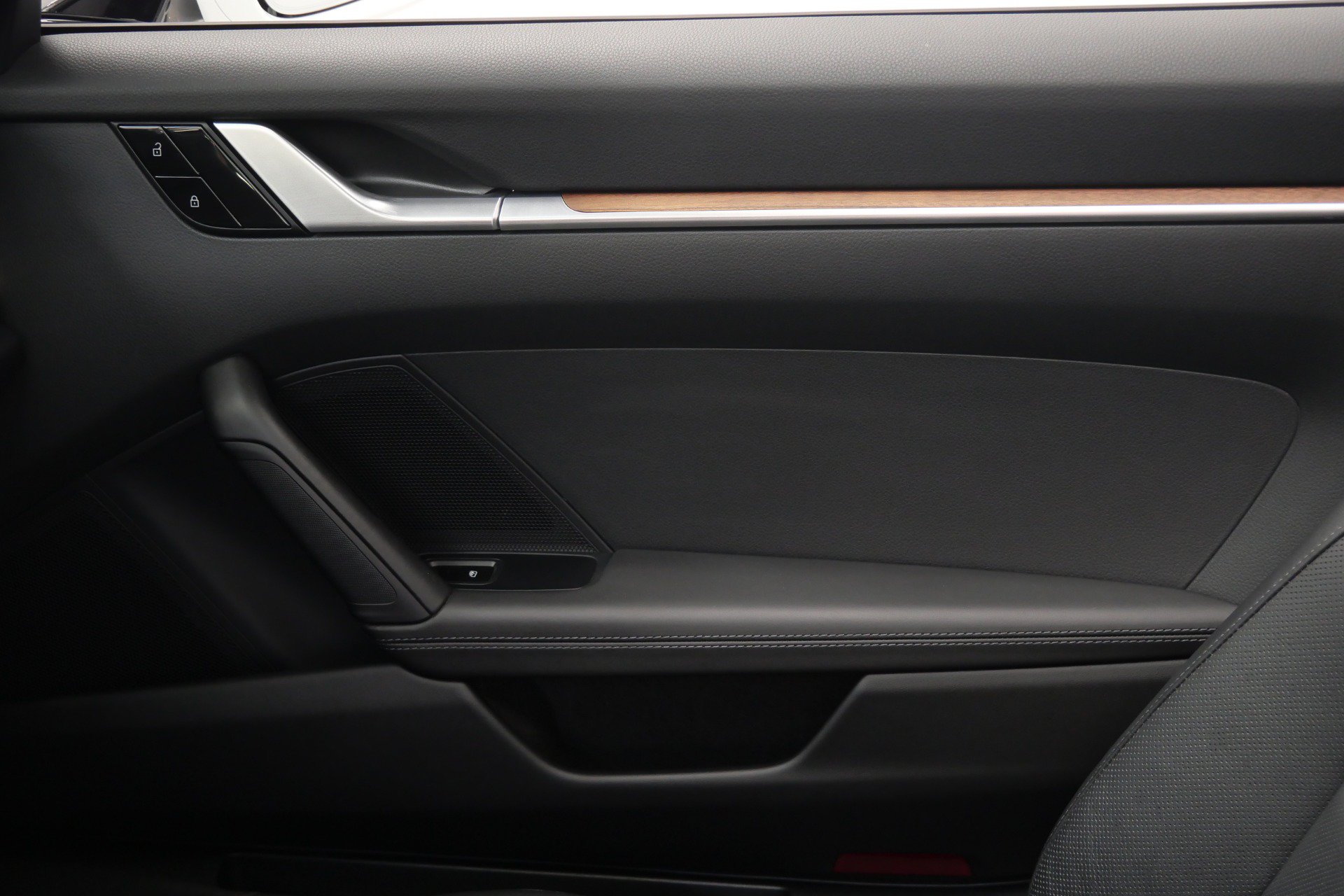 Used 2020 Porsche 911 Carrera image 35
