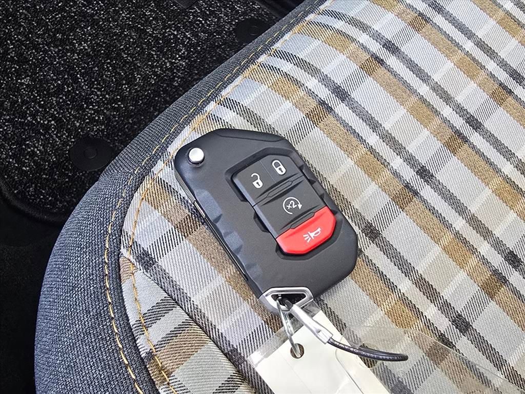 New 2026 Jeep Gladiator Mojave AWD/4WD image 12