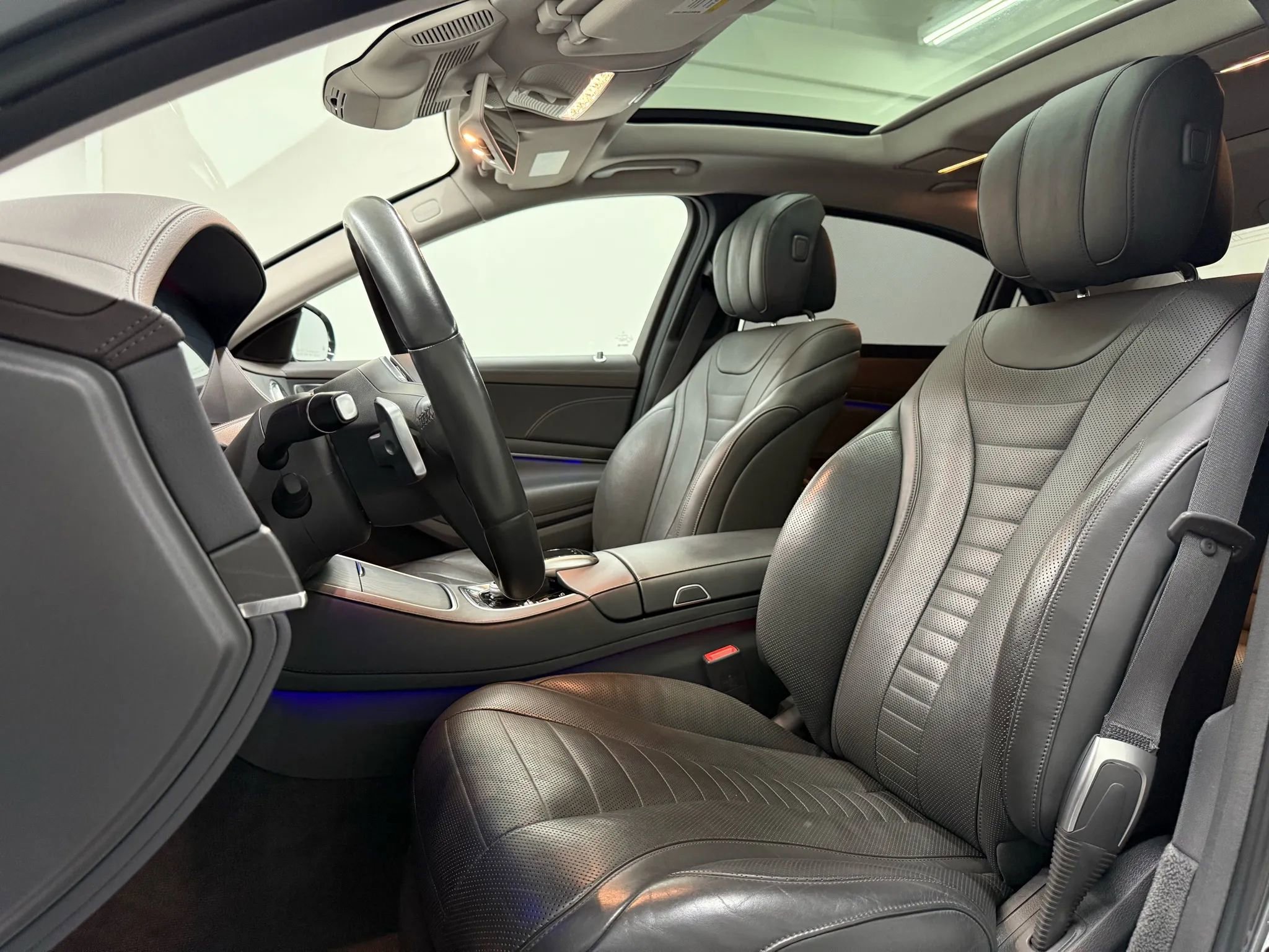 Used 2018 Mercedes-Benz S 560 4MATIC Sedan image 13