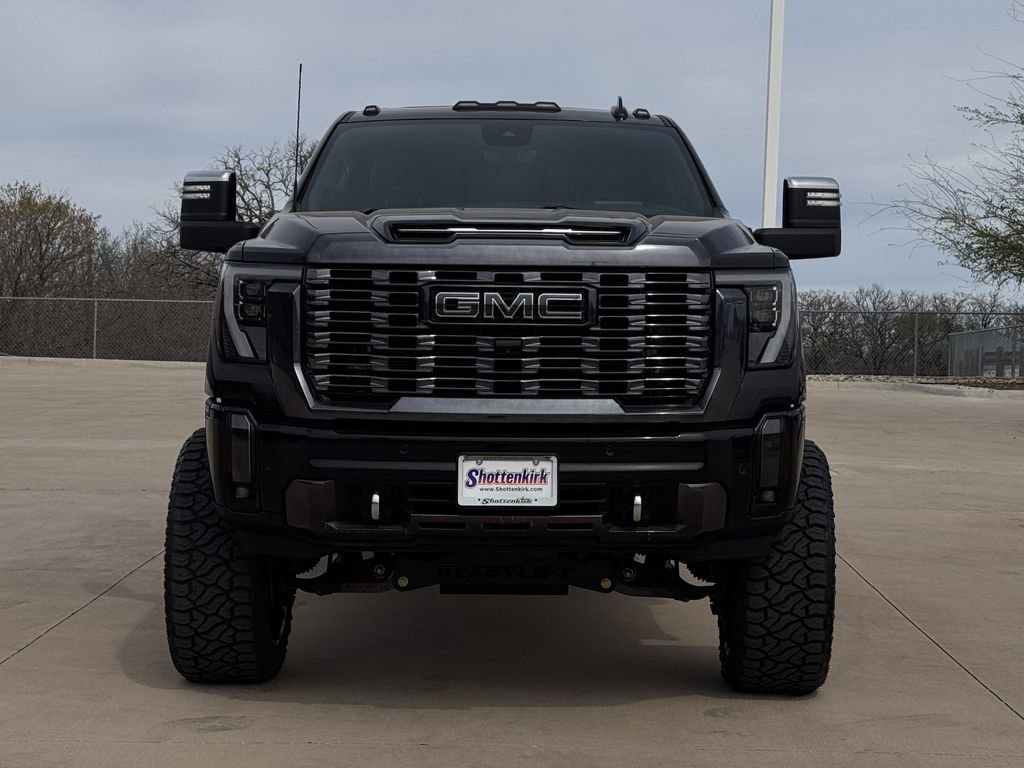Used 2024 GMC Sierra 3500 Denali Ultimate image 7